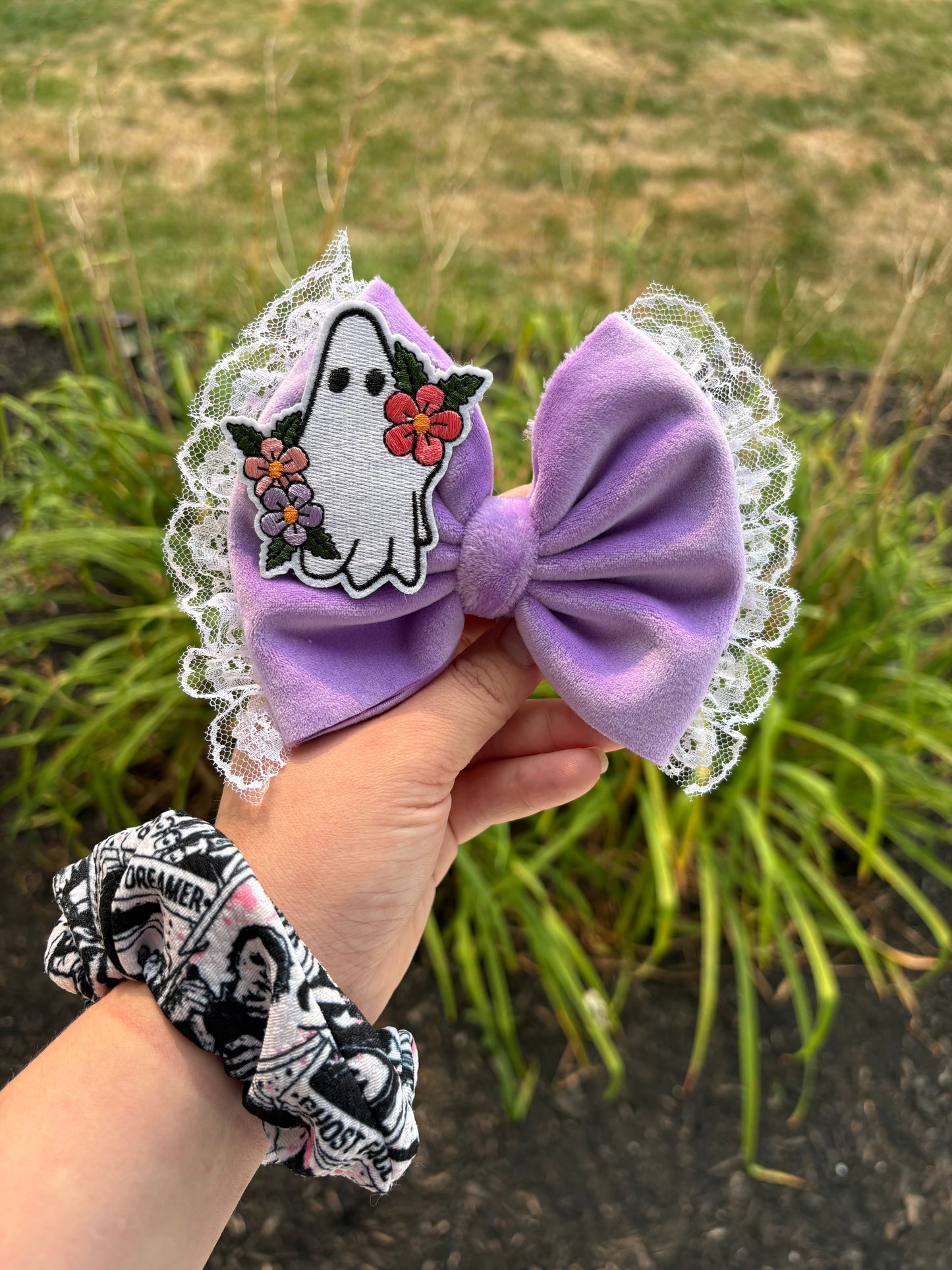 Groovy Ghost + Lace