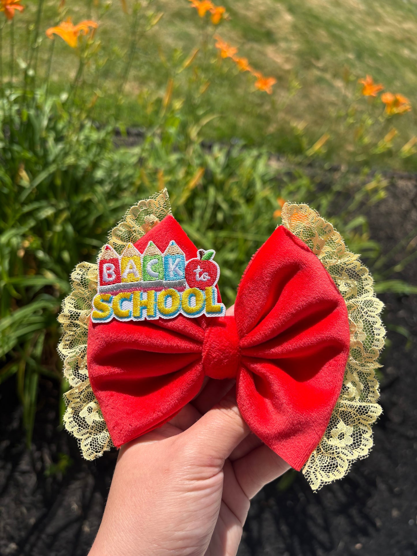 Back to school Colors + Lace