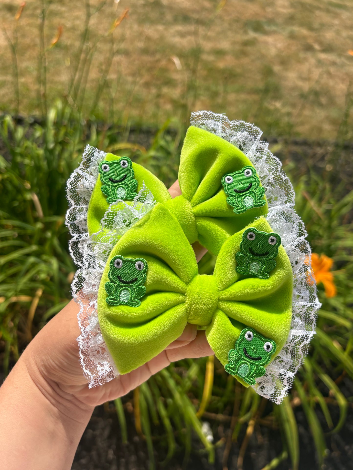 Mr.Froggie + Lace