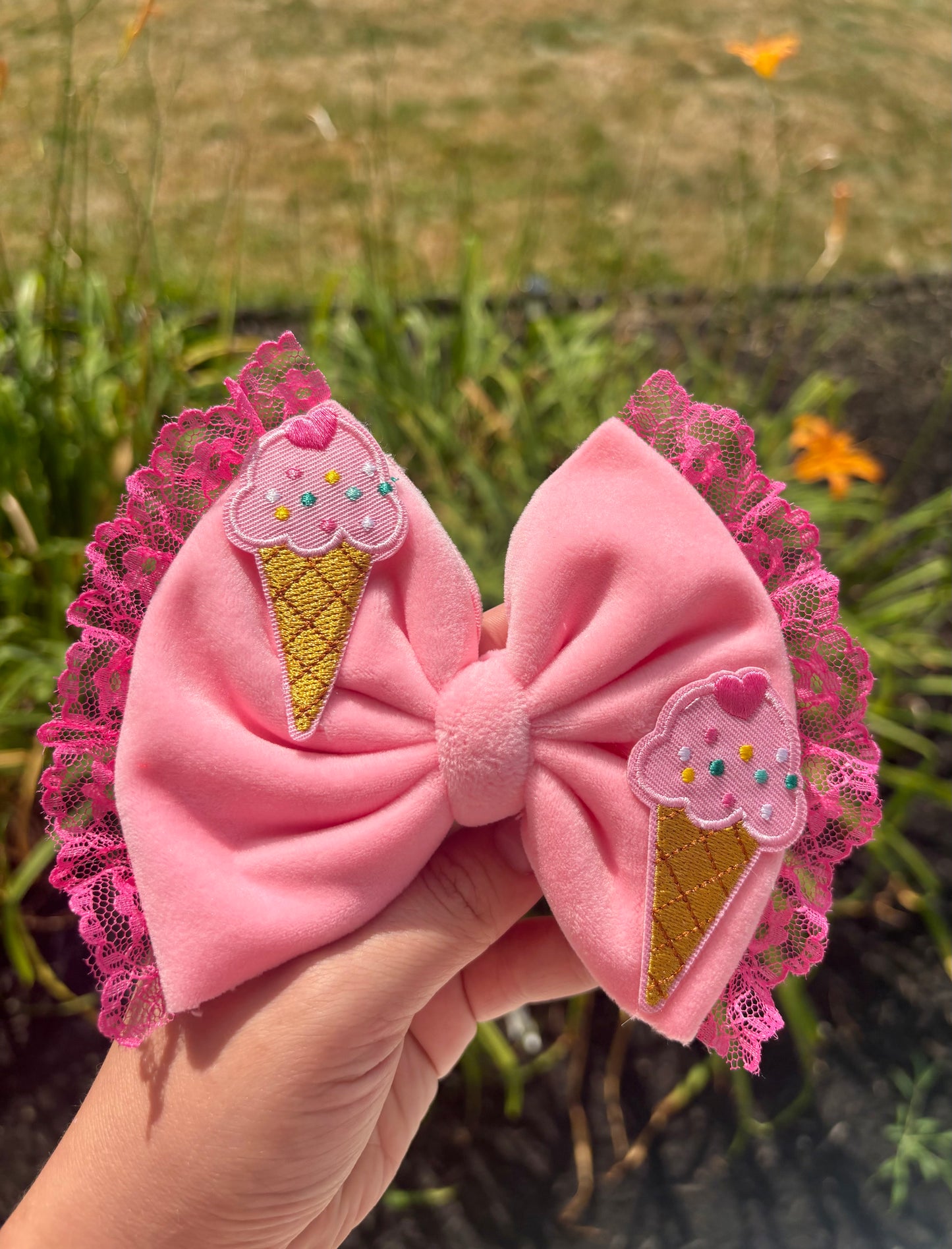 Ice cream + Lace